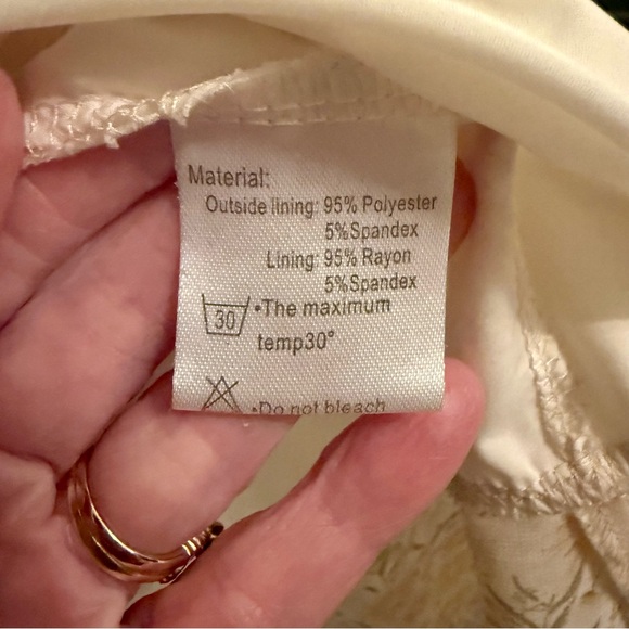 Cream 3/4 Sleeve Boxy Blouse - Picture 5 of 10